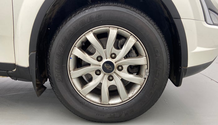 2019 Mahindra XUV500 W9, Diesel, Manual, 7,733 km, Right Front Wheel