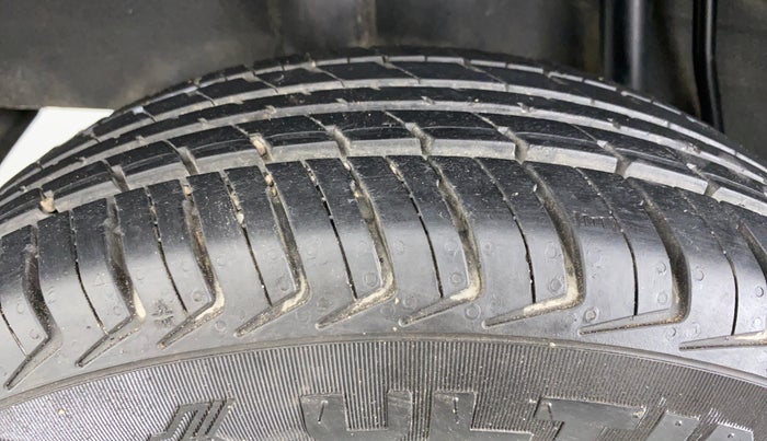 2019 Datsun Redi Go A, Petrol, Manual, 27,411 km, Right Rear Tyre Tread