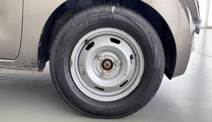 2019 Datsun Redi Go A, Petrol, Manual, 27,411 km, Right Front Wheel