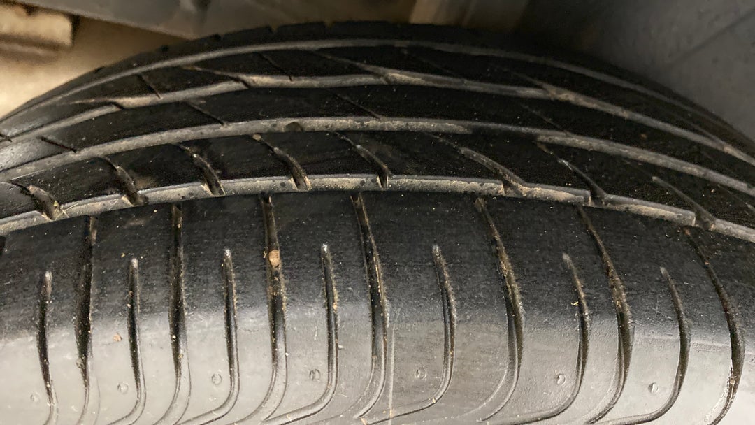 Right Rear Tyre Tread