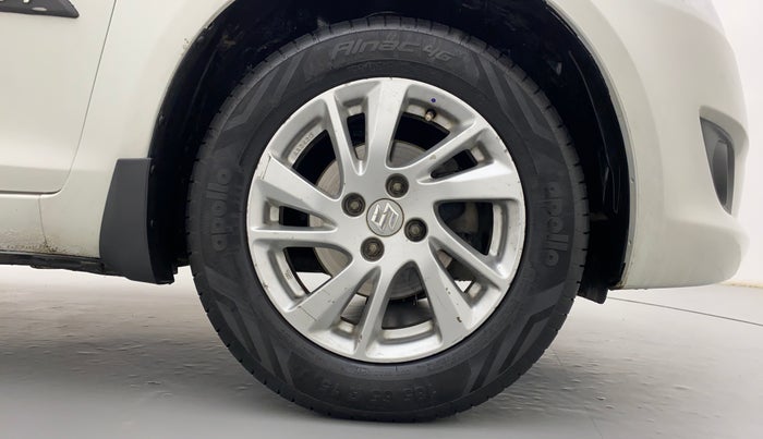 2012 Maruti Swift ZXI D, Petrol, Manual, 80,028 km, Right Front Tyre