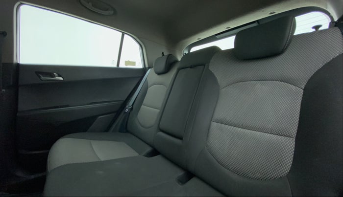 2016 Hyundai Creta 1.6 S PLUS AT CRDI, Diesel, Manual, 94,709 km, Right Side Door Cabin View