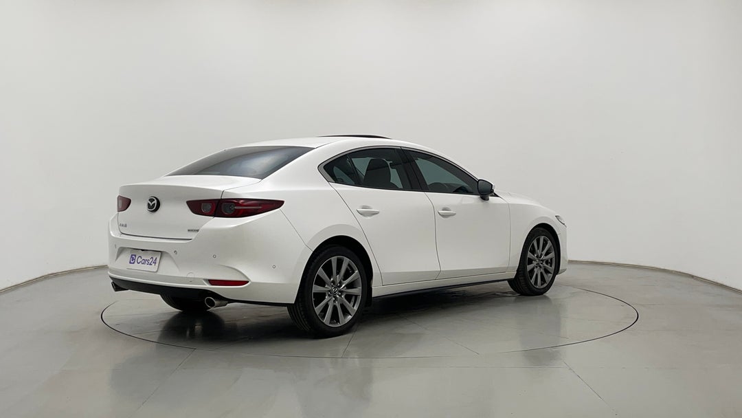 Right Back Diagonal (45- Degree) View