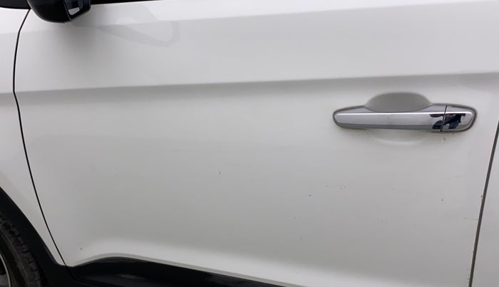 2016 Hyundai Creta SX PLUS AT 1.6 PETROL, Petrol, Automatic, 30,635 km, Front passenger door - Minor scratches