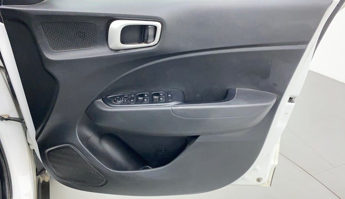 2019 Hyundai VENUE 1.0 TURBO GDI SX+ AT, Petrol, Automatic, 16,678 km, Driver Side Door Panels Control