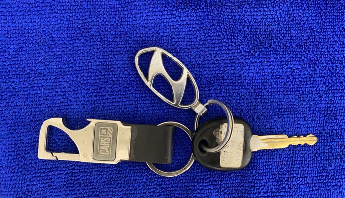 2018 Hyundai NEW SANTRO MAGNA CNG, CNG, Manual, 62,096 km, Key Close Up
