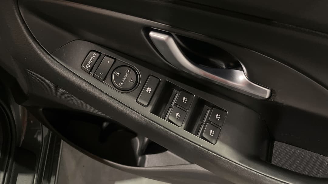 2022 Hyundai i30 Active, Automatic, 42217 km, Drivers Side Door Panel Controls