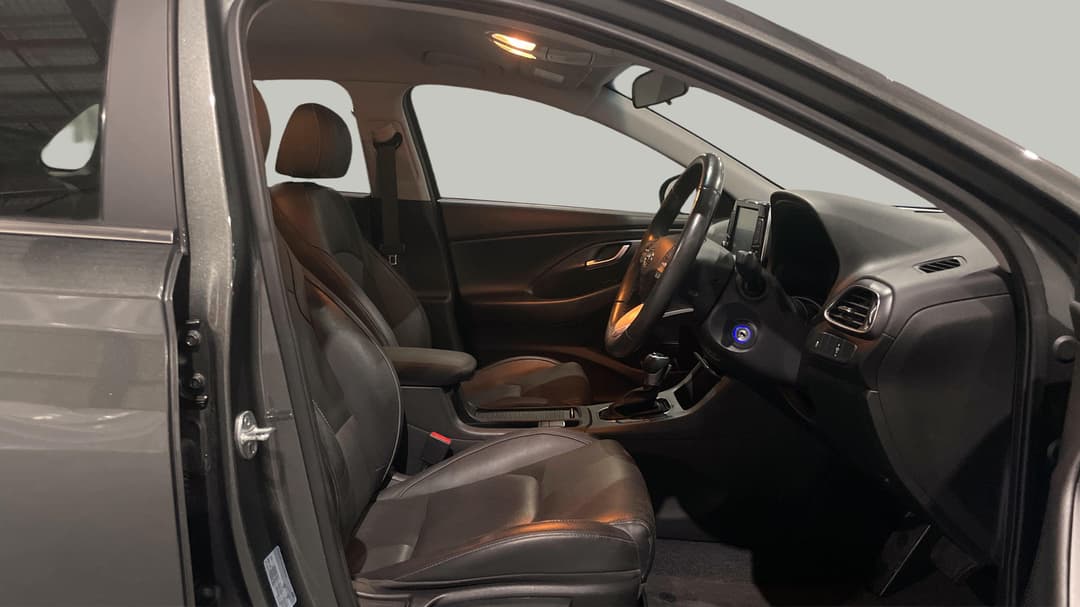 2022 Hyundai i30 Active, Automatic, 42217 km, Right Side Front Door Cabin View