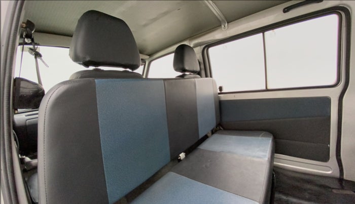 2014 Maruti OMNI E 8 STR, Petrol, Manual, 27,323 km, Third Seat Row ( optional )