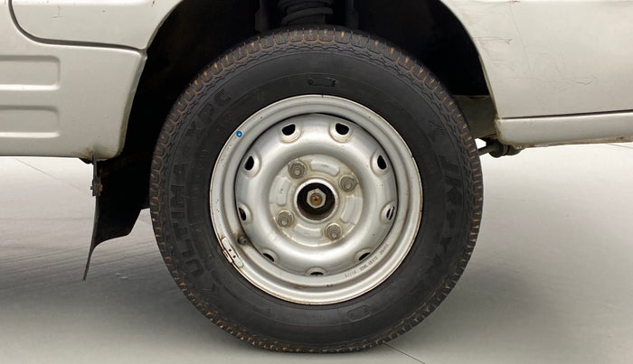 2014 Maruti OMNI E 8 STR, Petrol, Manual, 27,323 km, Right Front Wheel