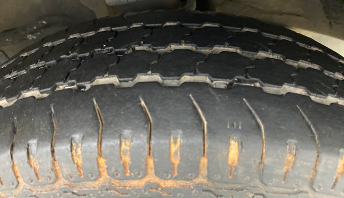 2014 Maruti OMNI E 8 STR, Petrol, Manual, 27,323 km, Right Front Tyre Tread