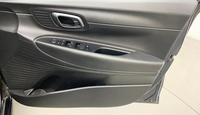 2023 Hyundai NEW I20 SPORTZ 1.2 AT, Petrol, Automatic, 8,357 km, Driver Side Door Panels Control