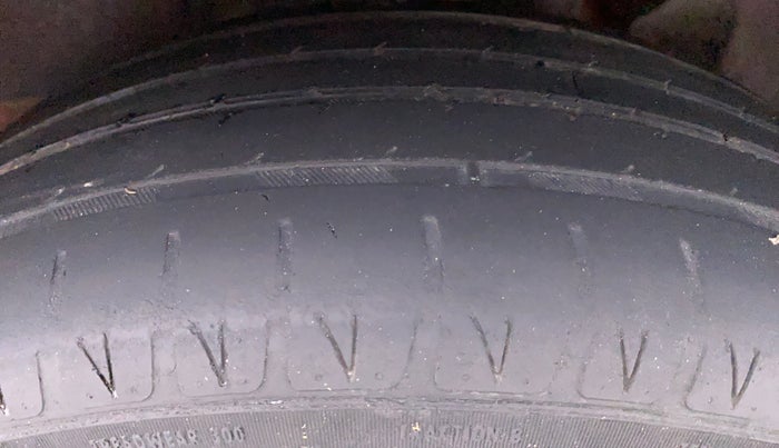 2018 Maruti Swift ZDI +, Diesel, Manual, 56,434 km, Left Rear Tyre Tread