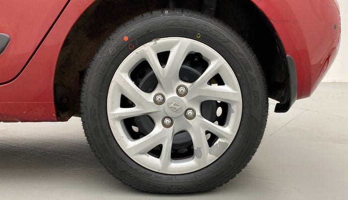 2017 Hyundai Grand i10 SPORTZ 1.2 KAPPA VTVT, Petrol, Manual, 45,451 km, Left Rear Wheel
