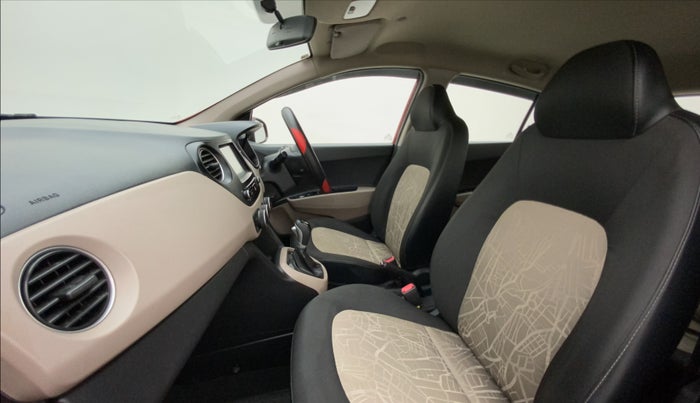 2017 Hyundai Grand i10 SPORTZ AT 1.2 KAPPA VTVT, Petrol, Automatic, 47,167 km, Right Side Front Door Cabin