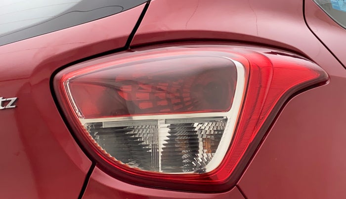 2017 Hyundai Grand i10 SPORTZ AT 1.2 KAPPA VTVT, Petrol, Automatic, 47,167 km, Right tail light - Minor scratches