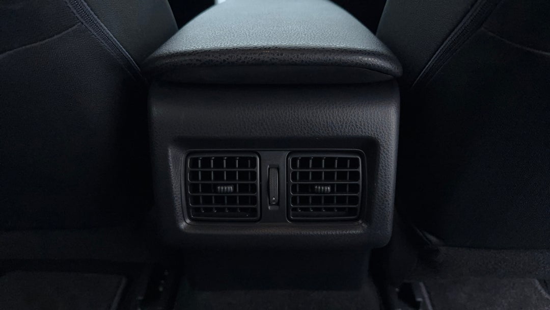 Rear A/C Vent