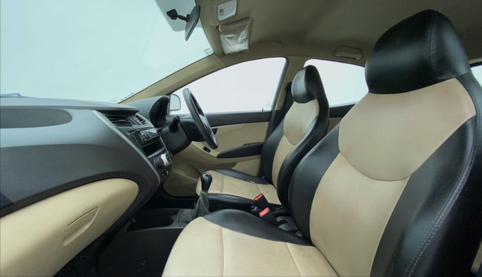 2015 Hyundai Eon ERA PLUS, Petrol, Manual, 26,895 km, Right Side Front Door Cabin