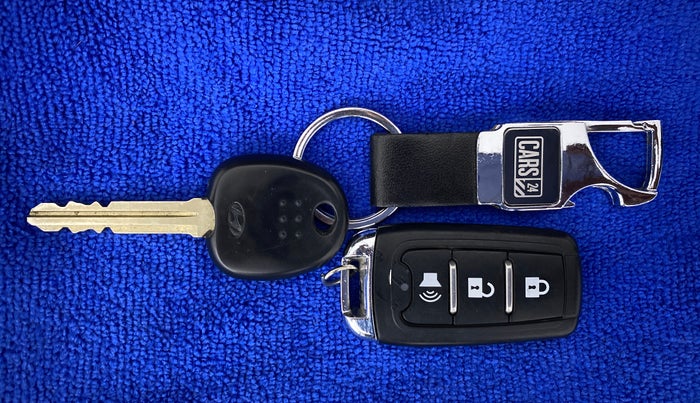 2015 Hyundai Eon ERA PLUS, Petrol, Manual, 26,895 km, Key Close Up