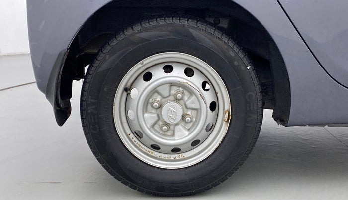2015 Hyundai Eon ERA PLUS, Petrol, Manual, 26,895 km, Right Rear Wheel