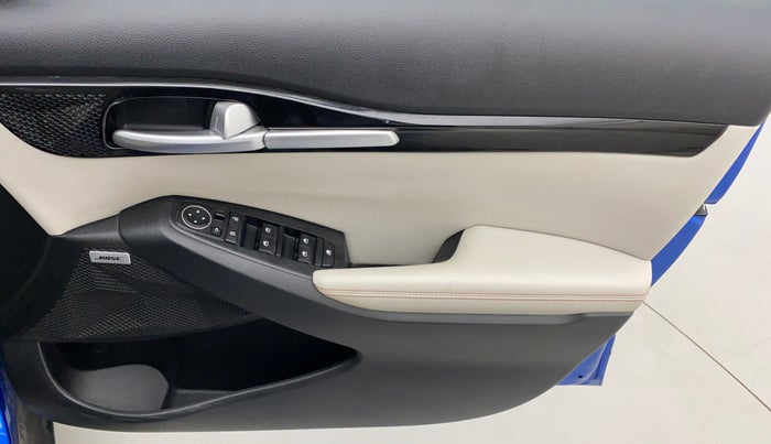 2019 KIA SELTOS GTX+ 1.4 MT, Petrol, Manual, 35,371 km, Driver Side Door Panels Control