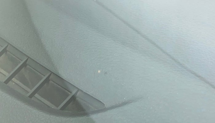 2017 Maruti Baleno ALPHA DIESEL 1.3, Diesel, Manual, 1,23,580 km, Front windshield - Minor spot on windshield