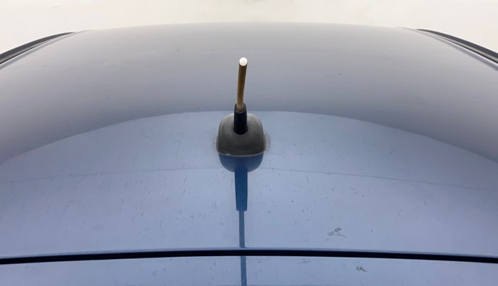 2017 Maruti Baleno ALPHA DIESEL 1.3, Diesel, Manual, 1,23,580 km, Roof - Antenna has minor damage