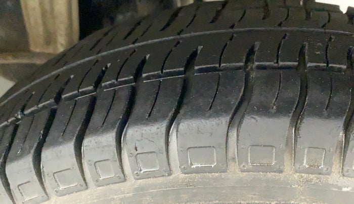 2018 Maruti Alto 800 LXI CNG, CNG, Manual, 78,858 km, Left Rear Tyre Tread