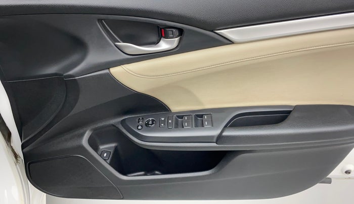 2019 Honda Civic 1.6L I-DTEC VX MT, Diesel, Manual, 95,065 km, Driver Side Door Panels Control