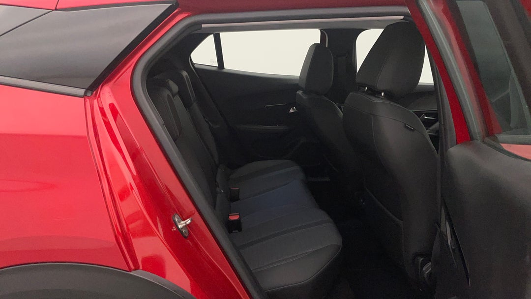 2021 Peugeot 2008 Allure, Automatic, 42075 km, Right Side Rear Door Cabin View