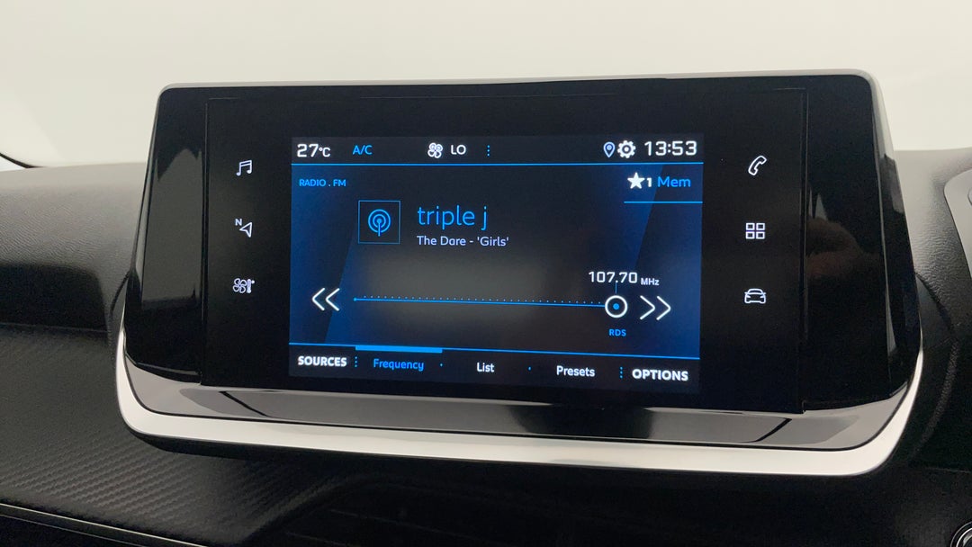 2021 Peugeot 2008 Allure, Automatic, 42075 km, Infotainment System