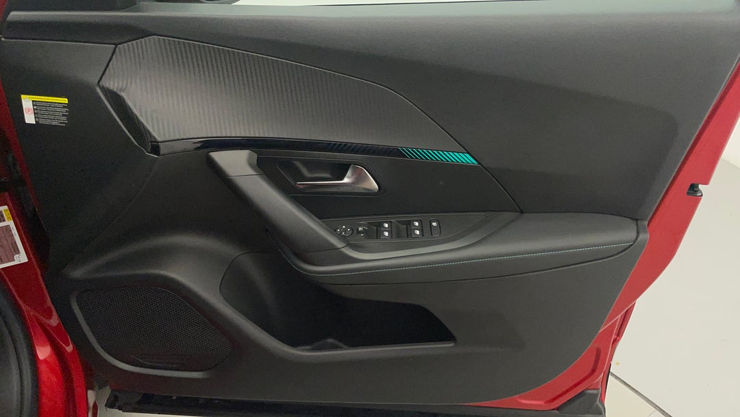 2021 Peugeot 2008 Allure, Automatic, 42075 km, Speaker View