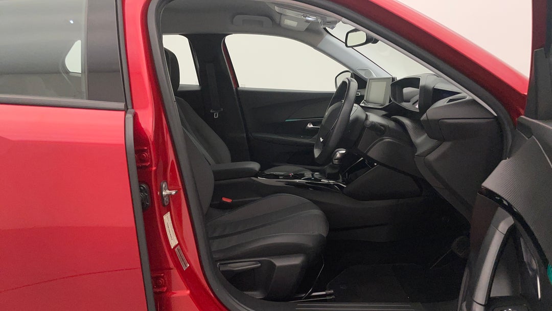 2021 Peugeot 2008 Allure, Automatic, 42075 km, Right Side Front Door Cabin View