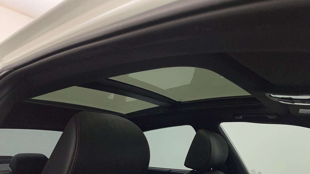 Interior Sunroof/Moonroof