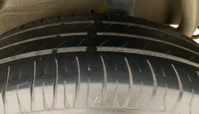 2017 Maruti Celerio VXI (O), Petrol, Manual, 1,24,536 km, Left Rear Tyre Tread