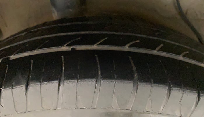 2017 Maruti Celerio VXI (O), Petrol, Manual, 1,24,536 km, Right Rear Tyre Tread
