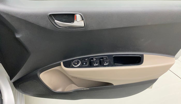 2014 Hyundai Xcent S (O) 1.2, CNG, Manual, 83,876 km, Driver Side Door Panels Control