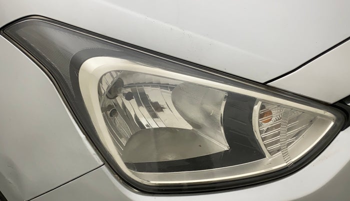 2014 Hyundai Xcent S (O) 1.2, CNG, Manual, 83,876 km, Right headlight - Faded