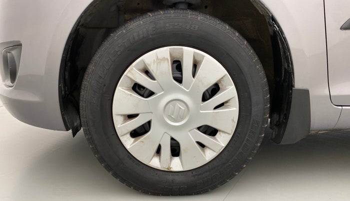 2014 Maruti Swift VXI, Petrol, Manual, 33,175 km, Left Front Wheel