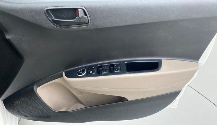 2015 Hyundai Grand i10 MAGNA 1.2 KAPPA VTVT, Petrol, Manual, 27,426 km, Driver Side Door Panels Control