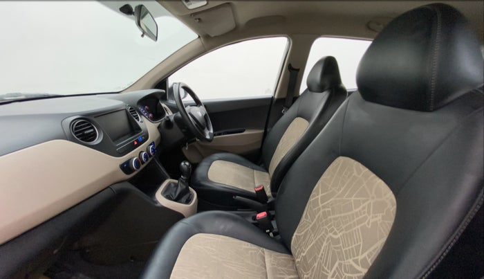 2015 Hyundai Grand i10 MAGNA 1.2 KAPPA VTVT, Petrol, Manual, 27,426 km, Right Side Front Door Cabin