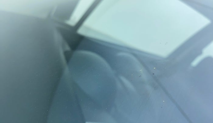 2013 Maruti Wagon R Stingray VXI, Petrol, Manual, 72,777 km, Front windshield - Minor spot on windshield