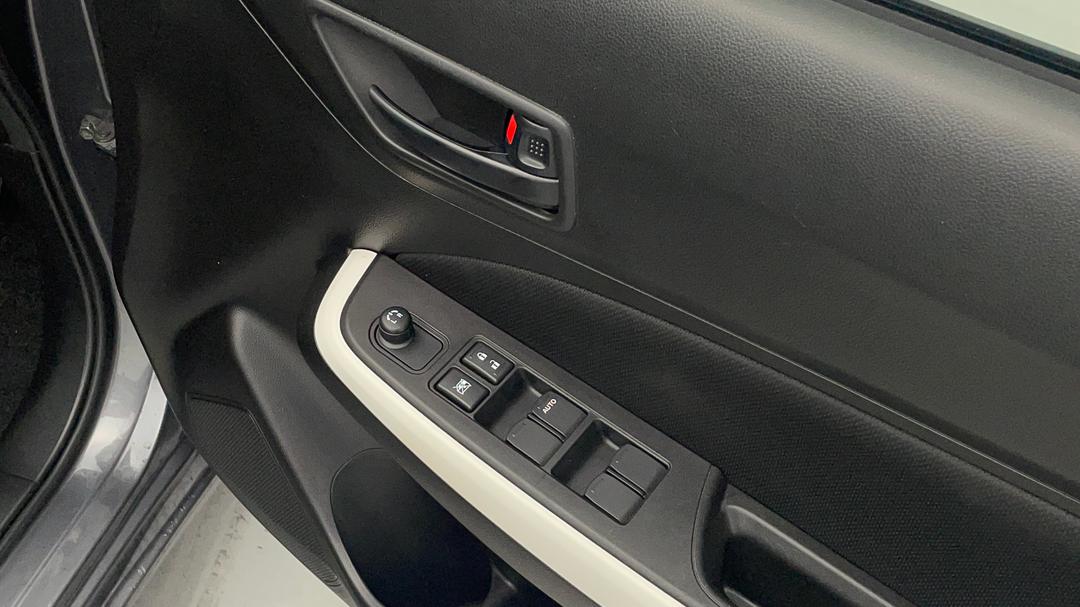 2017 Suzuki Swift Gl Navi (qld), Automatic, 45646 km, Drivers Side Door Panel Controls