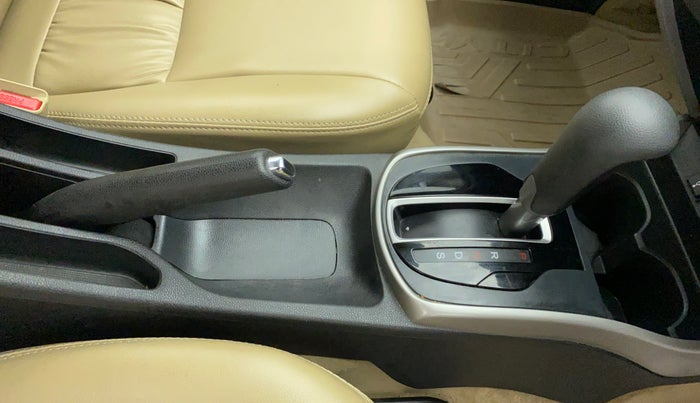 2018 Honda City 1.5L I-VTE V CVT, Petrol, Automatic, 31,071 km, Gear Lever