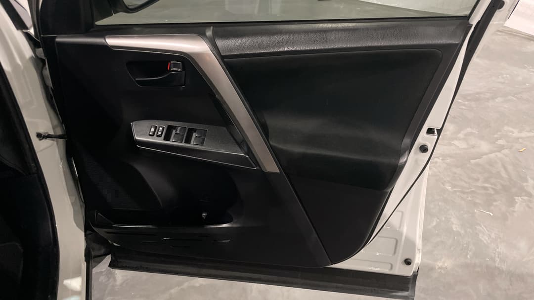 2016 Toyota RAV4 Gx (2WD), Automatic, 151540 km, Speaker View