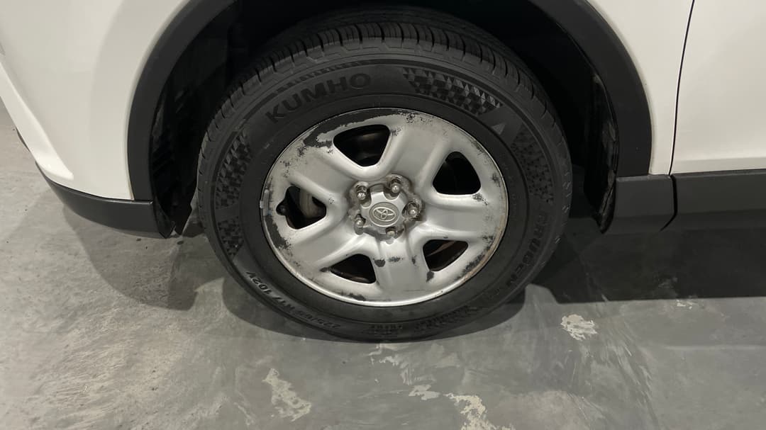 2016 Toyota RAV4 Gx (2WD), Automatic, 151540 km, Left Front Wheel