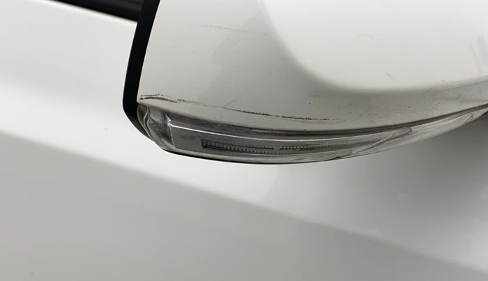 2019 Hyundai Grand i10 SPORTZ 1.2 KAPPA VTVT, Petrol, Manual, 30,324 km, Right rear-view mirror - Indicator light has minor damage