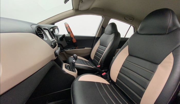 2019 Hyundai Grand i10 SPORTZ 1.2 KAPPA VTVT, Petrol, Manual, 30,324 km, Right Side Front Door Cabin