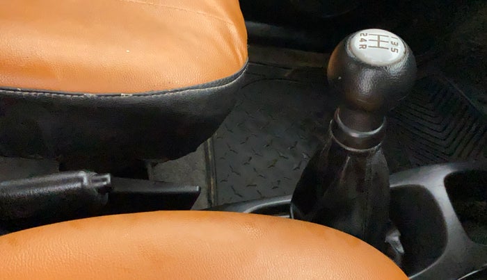 2013 Maruti Wagon R 1.0 LXI CNG, CNG, Manual, 1,15,002 km, Gear Lever