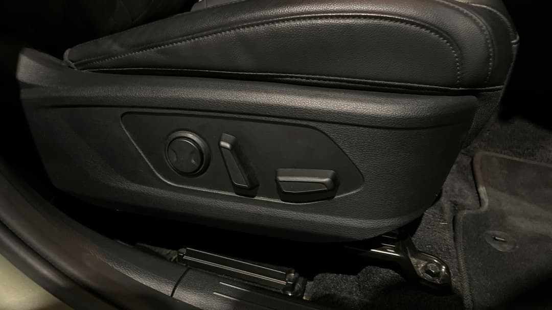 2023 Kia Sportage Sx+ (AWD), Automatic, 29975 km, Drivers Side Adjustment Panel